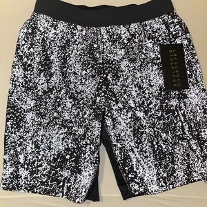Reflective Lululemon brand new limited edition Soul cycle shorts🔥🔴🔥